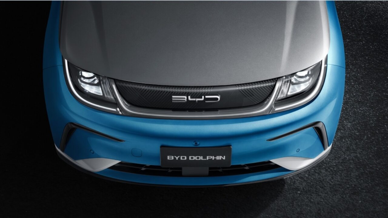 BYD Dolphin совершил невероятное: он обошел по продажам Wuling Mini EV -  Китайские автомобили